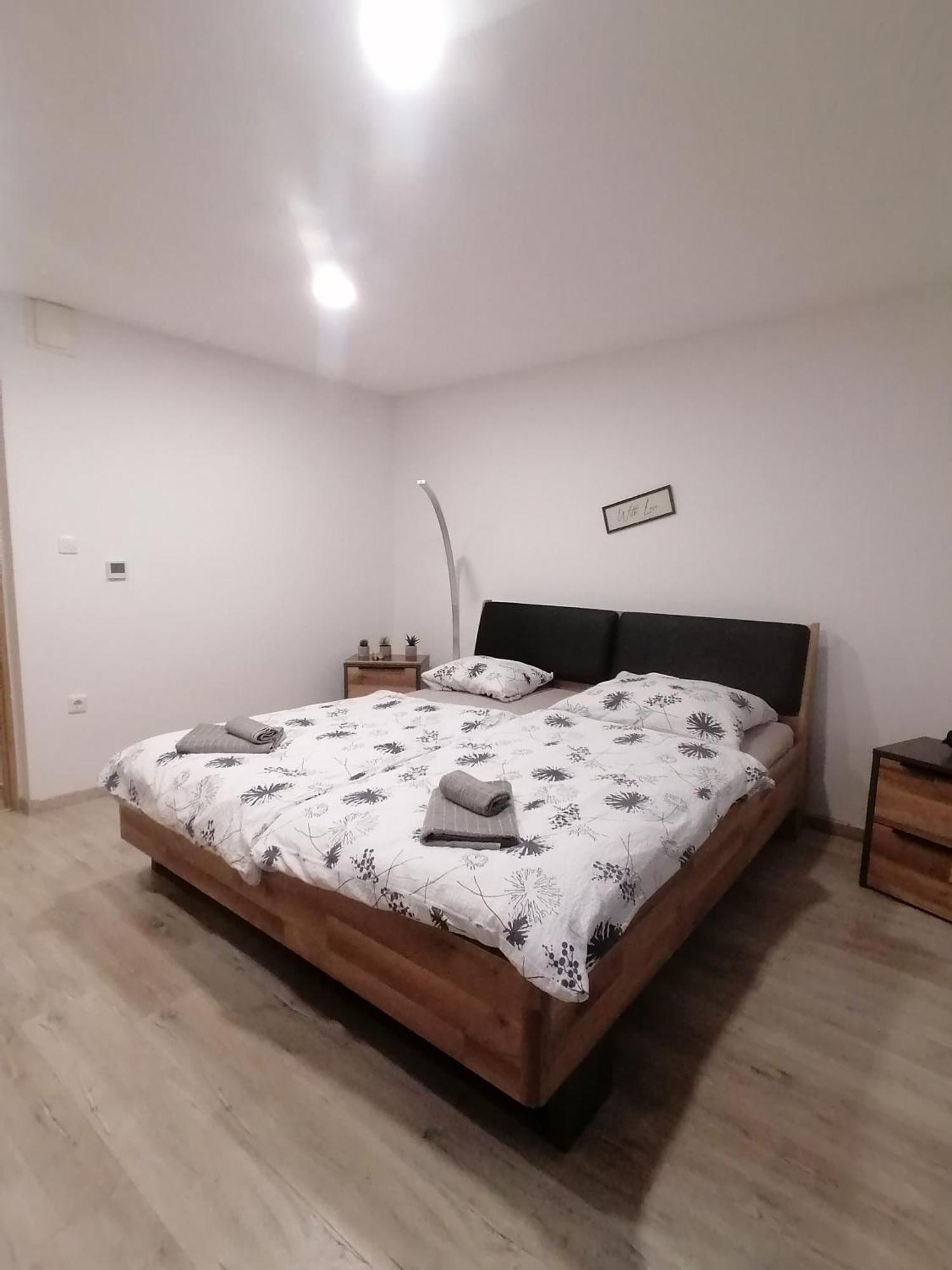 Ujkapu Sunshine Apartments ジュール 部屋 写真